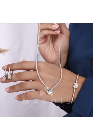 1.05 Karat Baget Pırlanta Gerdanlık