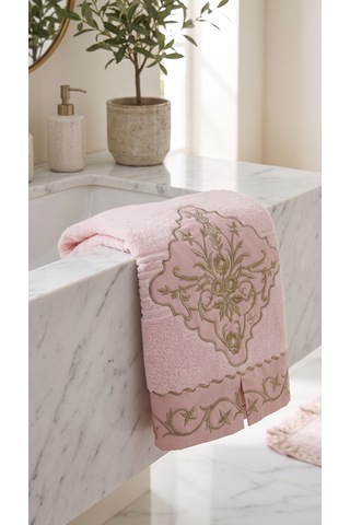Saraylı Altın Taç Fırfırlı Pembe Banyo Havlu Seti Açık Pembe