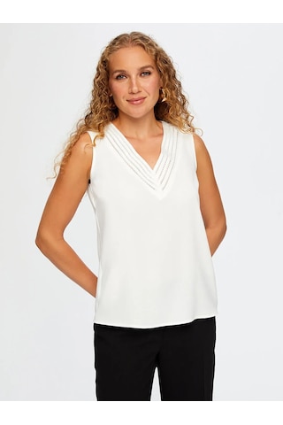 Faik Sönmez Yakası Delik İşi Nakış Detaylı Şık Kadın Atlet W26atl015 Ekru