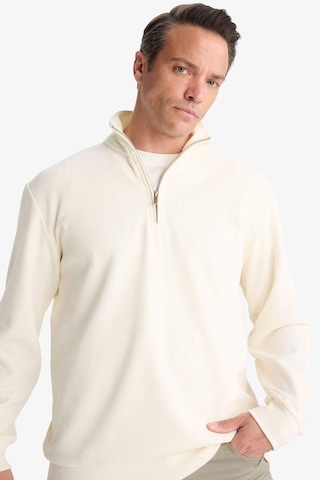 DeFacto Comfort Fit Dik Yaka Dokulu Yarım Fermuarlı Waffle Sweatshirt D7543AX25SPER138