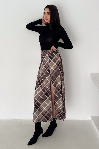 Kadın Yırtmaç Detaylı Ekose Uzun Etek Slit Plaid Kahverengi