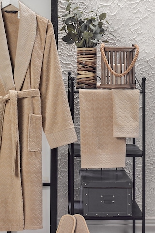 Ansaaj Kadife Jakarlı 4 Parça Bornoz Takımı Sütlü Kahve L