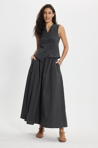 Tudors Kadın Slim Fit Dar Kesim %100 Pamuk V Yaka Çift Cepli Antrasit Etek Yelek Takım-50458
