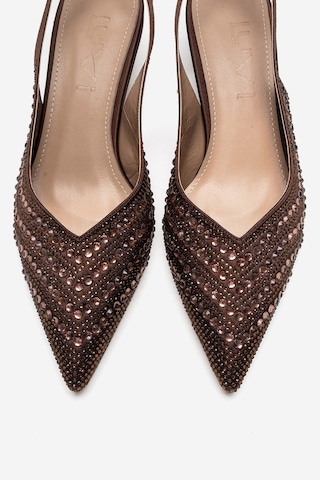 Luvishoes Royale Kahverengi Saten Taşlı Kadın Kısa Topuklu Abiye Ayakkabı