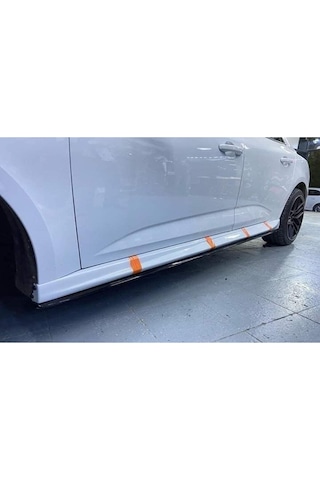 Renault Megane 4 Aero Marşpiyel Seti Mat Siyah Plastik 2016- 2021