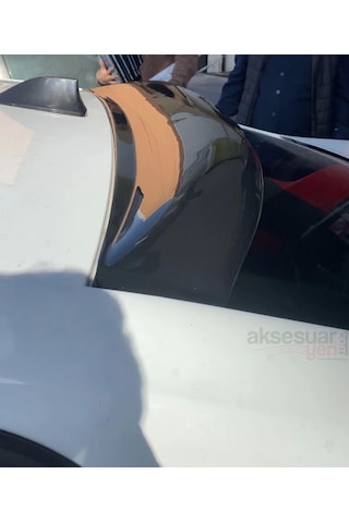 Renault Megane4 Arka Cam Üstü Spoiler Parlak Siyah Spoyler