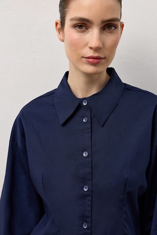 Molene Lacivert Pensli Fitted Poplin Gömlek