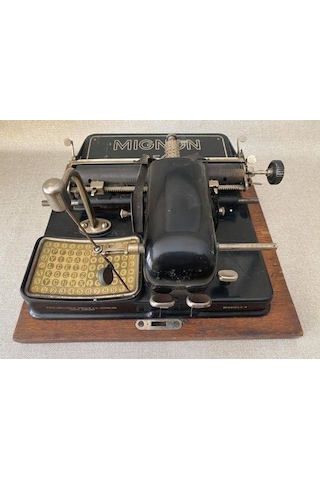 Aeg Mignon Model 4 Antika Daktilo - Koleksiyonluk Ahşap Kasalı Daktilo No1