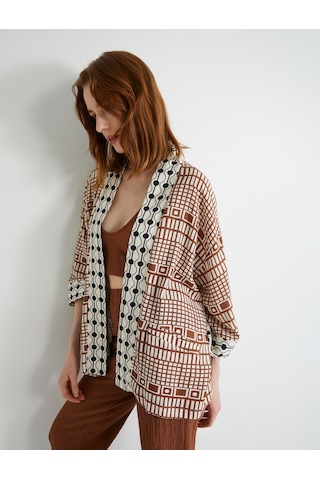 Koton Oversize Kimono Viskon Keten Karışımlı Yarım Kollu Cepli Kahverengi Desenli 4sak50025ew Kahverengi