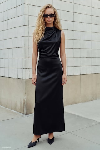 Sateen Kolsuz Saten Elbise - Siyah-137972