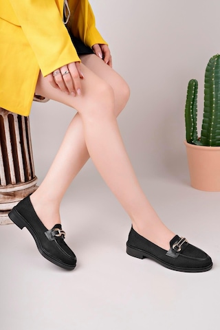 Aymood Kadın Nude Zincir Tokalı Kalın Taban Pu Deri Günlük Klasik Topuklu Loafer Makosen Ayakkabı F Krem Te Siyah