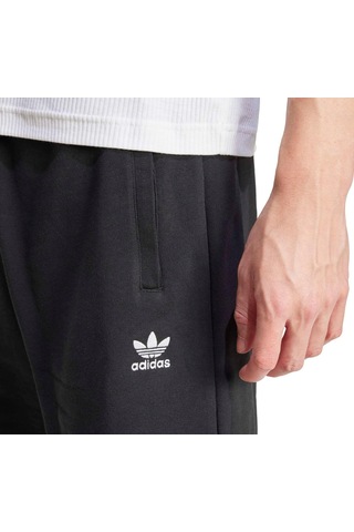 Iy8520-e Adidas Ess Sho Erkek Şort Ve Kapri Siyah Iy8520-e