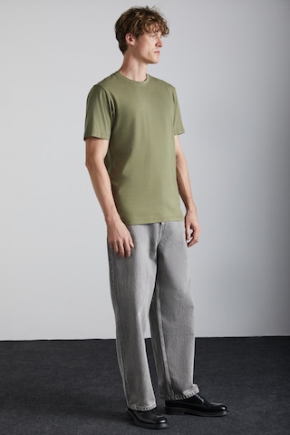 Grimelange Solo Erkek %100 Organik Pamuklu Kalın Dokulu Comfort Fit Bisiklet Yakalı Haki T-shirt