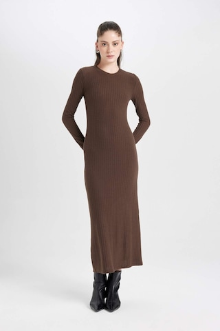 Defacto Bodycon Vücudu Saran Bisiklet Yaka Basic Düz Kaşkorse Uzun Kollu Maxi Elbise D3373AX24WNBN322 Kahve