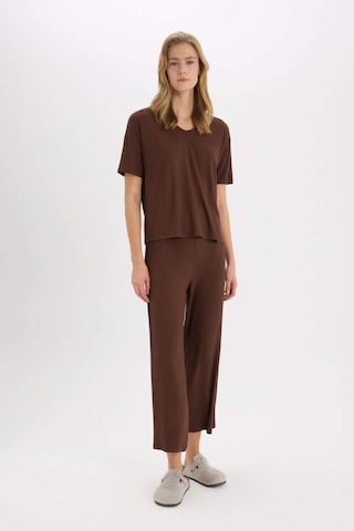 DeFacto Pijama Takımı Fitilli Kaşkorse Kısa Kollu Üst Esnek Belli Kapri Boy Alt-Fall in Love E0865AX25SPBN327