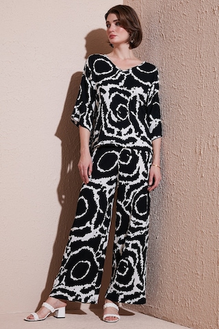 Lela Desenli Regular Fit Truvakar Kol V Yaka Alt-Üst Bayan Takım 5865357 Siyah