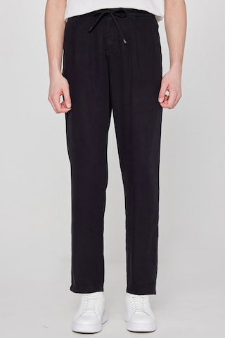 Wrangler Regular Fit Normal Bel Düz Paça Pantolon Erkek Pantolon W2610167 001 Siyah