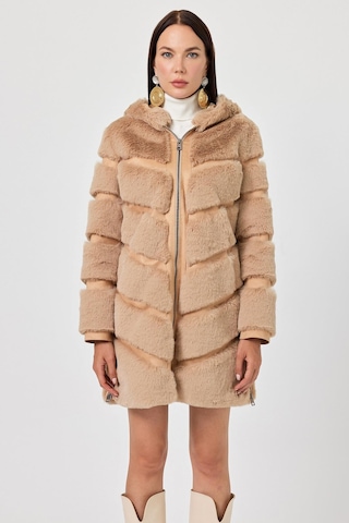 Martina Camel Tüylü Mont 001