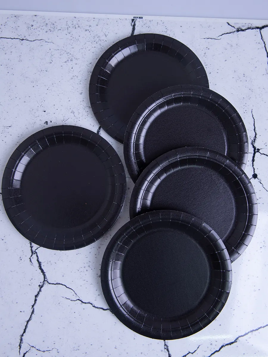 Laren Tek Kullanımlık Kağıt Tabaklar 18 Cm, Pakette 100 Adet 302852272 Siyah