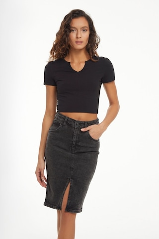 it's basic Kadın Füme Renk Erica Likralı Midi Boy Yüksek Bel Yırtmaçlı Jean Etek