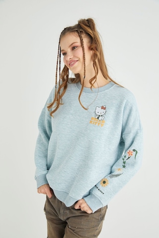Hello Kitty Lisanslı Baskılı Kalın Oversize Fit Sweatshirt Renkli