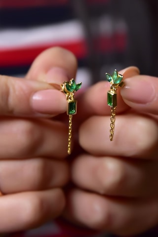 925 Ayar Gümüş Gold Zümrüt Rengi Zirkon Taşlı Taç Model Zincir Sallantılı Küpe Taç 48342779
