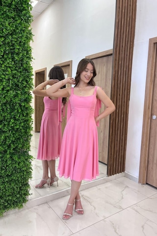 By Saygı Kadın Omuzu Bağcıklı Astarlı Kısa Elbise-41320 Şeker Pembe