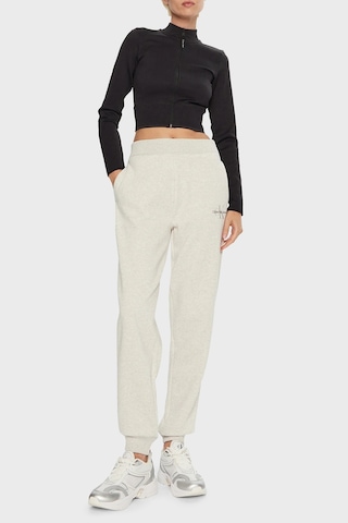 Calvin Klein Bayan Pantolon J20j223590 P6g Açık Gri Açık Gri