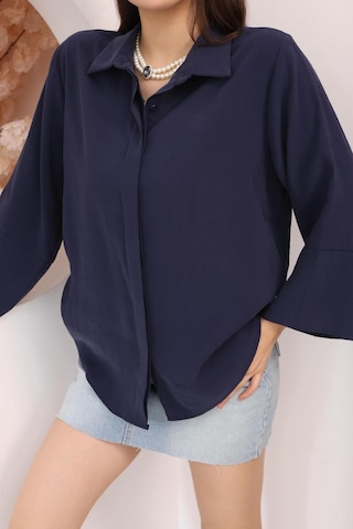 Kadın Slim Fit Dar Kesim Vücuda Oturan Uzun Kollu Koyu Mavi Gömlek