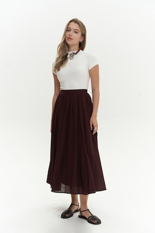 Mai Collection Mai Studios Co. Amaya Bilek Hizasında Pileli Bordo Etek Bordo
