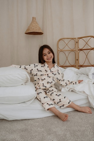 Köpek Baskılı Yaka Detaylı Çocuk Pijama Takımı Krem