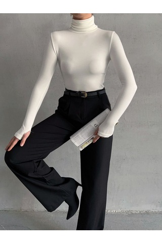 Kadın Parmak Detaylı Balıkçı Yaka Soft Bluz Ekru