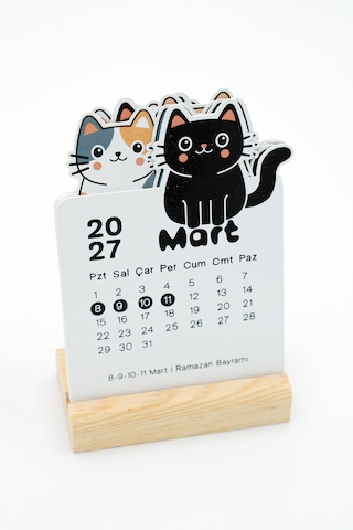 Ahşap Standlı Özel Kesim Sevimli Kediler Tasarımlı 2027 Masaüstü Takvimi 8,5x12 Cm - Yeni Yıl Hediyesi Çok Renkli