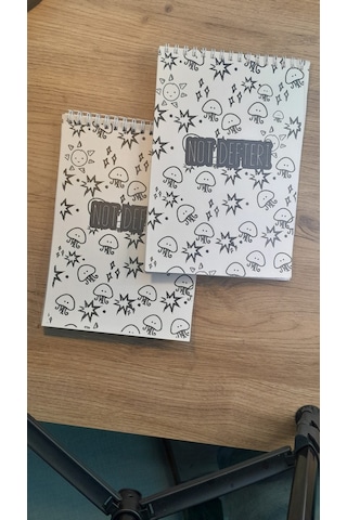 A5 Not Defteri Siyah Beyaz Mantarlı Kapak Çizgisiz Defter 50 Yaprak 2'li Set Çok Renkli