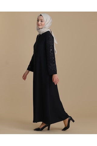 Siyah Kolları Kristal Taşlı Fermuarlı Tesettür Ferace 001