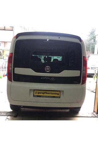 Fiat Doblo 2010-2022 Siyah Kulaklı Spoiler Sry