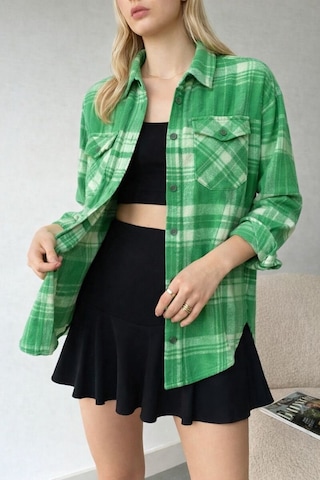 Mamayaga Kadın Desen Bloklu Oduncu Oversize Bol Ve Geniş Kalıp Casual Cepli Yakalı Ceket Gömlek Beyaz - Yeşil