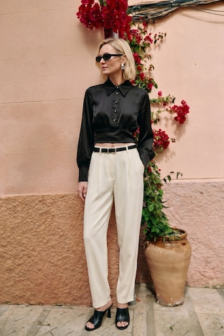 Sateen Düğme Detaylı Saten Bluz - Siyah-137515