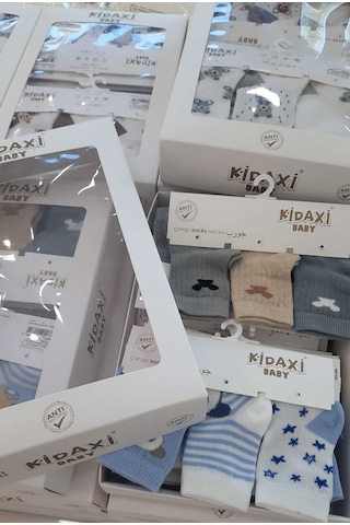 Desenli Erkek Bebek 3 Çift Çorabı 0-6 Ay Arası Desenli