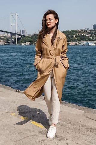 Düğmeli Kemerli Uzun Klasik Trençkot 2115 Camel