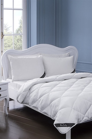 Pierre Cardin Microfiber Tek Kişilik Yorgan Beyaz 2 Adet Pierre Cardin Microfiber Tek Kişilik Yorgan Beyaz 2 Adet