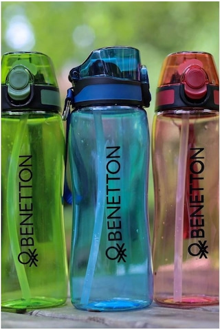 United Colors Of Benetton Pipetli Ve Kilitli Kapak Tritan Matara Suluk 700 Ml