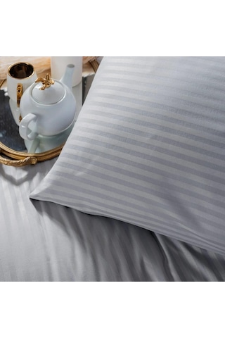 Clasy %100 Pamuk Saten Çift Kişilik Lastikli Çarşaf + 2 Adet Yastık Kılıfı 180 x 200
