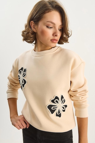 Shade Kadın Bisiklet Yaka Çiçek Nakışlı Üç İplik Şardonlu Sweatshirt 60601045 - Bej
