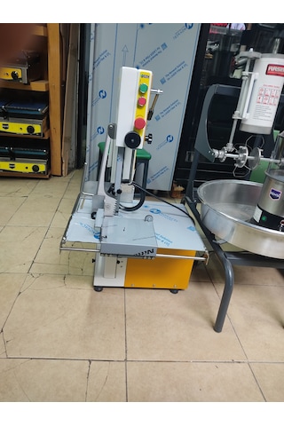 Hnc 1.5 Kw 2 Hp Geniş Tepsi Büyük Motor Et Kemik Kesme Testeresi
