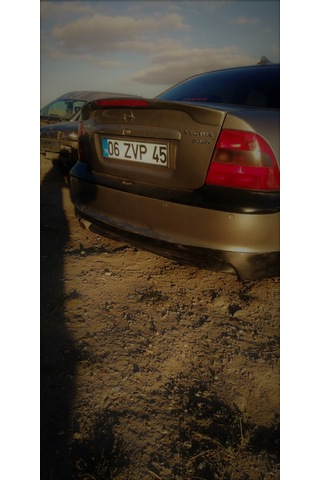 Opel Vectra B1 Kasa Makyajlı Arka Tampon Eki Karlık Fiber Boyasız