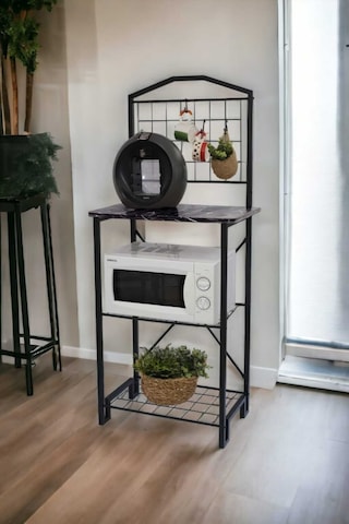 Ahşap Tablalı Çok Amaçlı Dolap Dar Mutfak Bangosu Metal Bar Masa