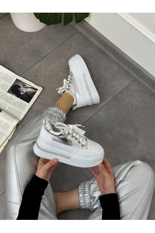 Erva'nın Butiği Gümüş Beyaz Miles Taş Detay Yüksek Taban Bağcıklı Sneakers-5635