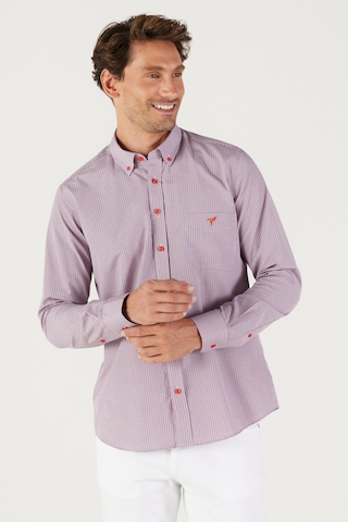 AC&Co / Altınyıldız Classics Erkek Lacı Kırmızı Slim Fit Dar Kesim Düğmeli Yaka Logolu Cepli Pamuklu Çizgili Gömlek Lacivert - Kırmızı