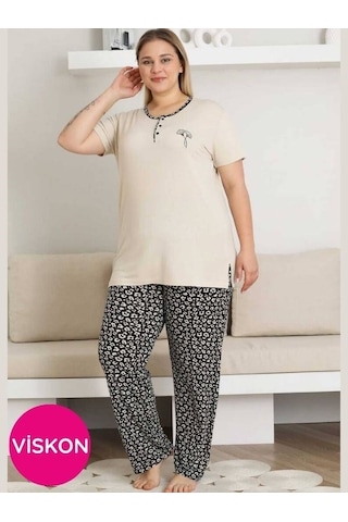 Kadın Desenli Bisiklet Yaka 3 Düğmeli Yırtmaç Detaylı Büyük Beden Viskon Kısa Kol Pijama Takımı Bej